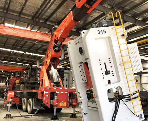 赵县附近随车吊出租，轻松解决运输难题