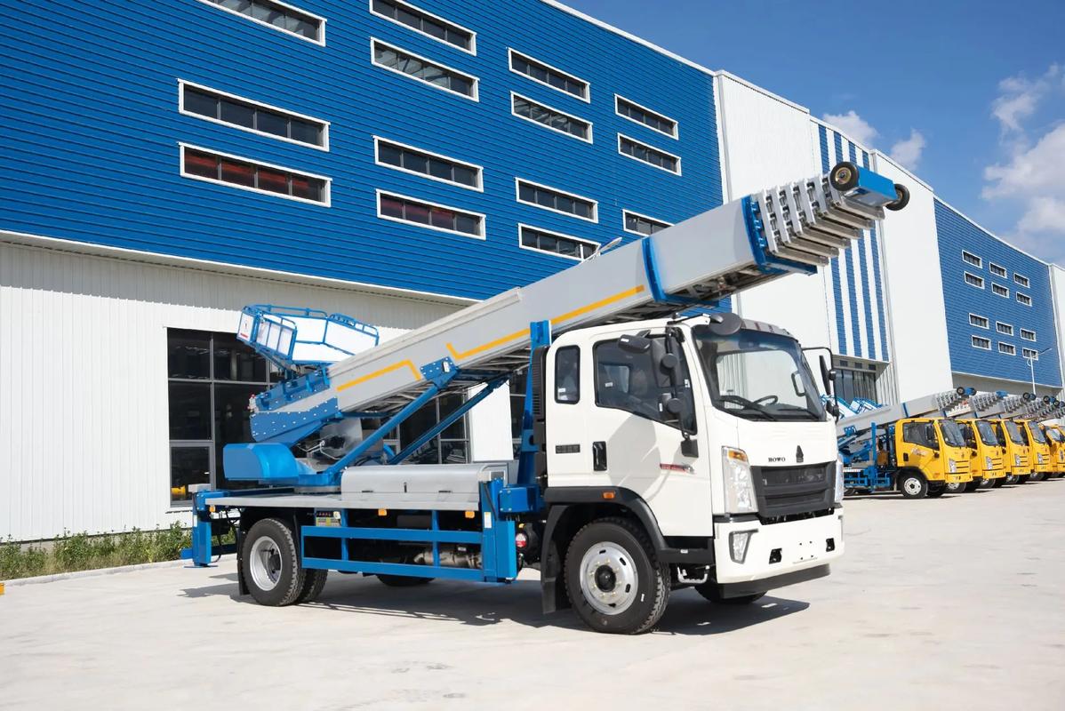 赵县出租云梯车高空作业车 建筑垃圾搬运