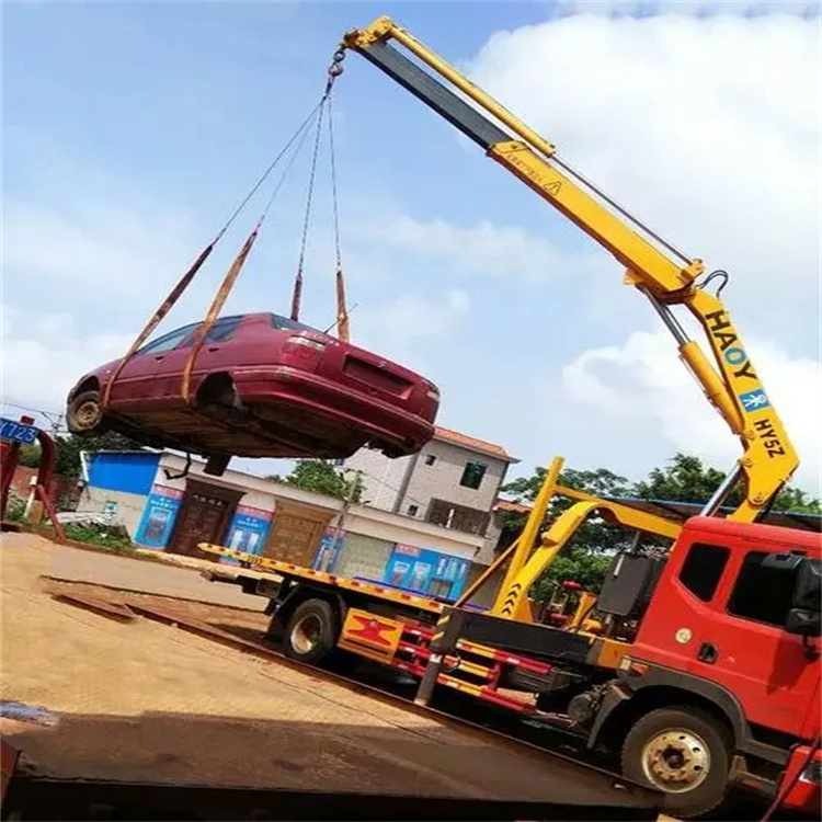 赵县吊车吊汽车的正确方法